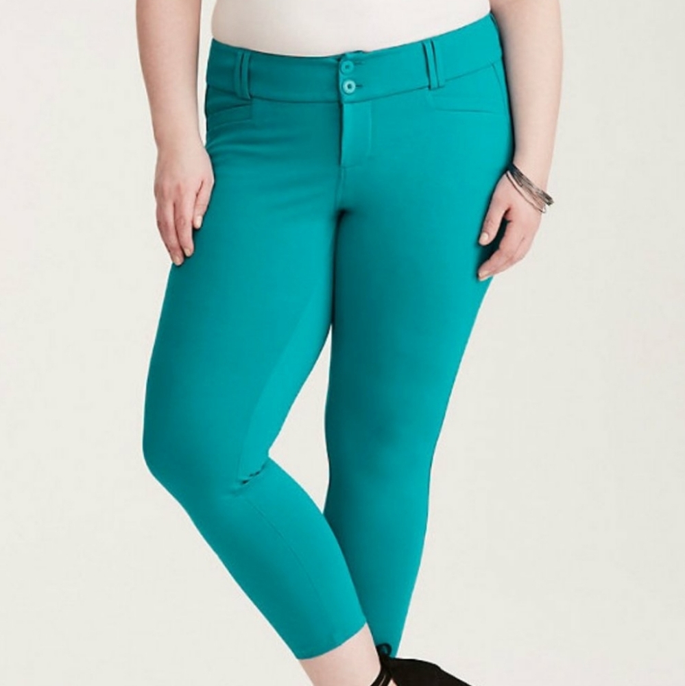 Torrid Teal Cropped Stretchy Pants Capris Size 12